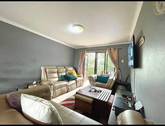 2 BEDROOM APARTMENT FOR SALE IN MONTCLAIR